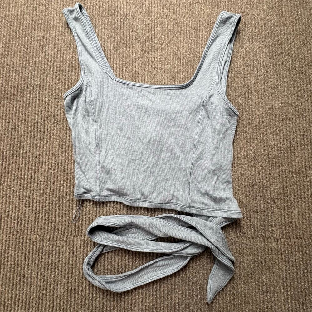Lululemon Cropped Side Tie Tank Size 6 Light Gray